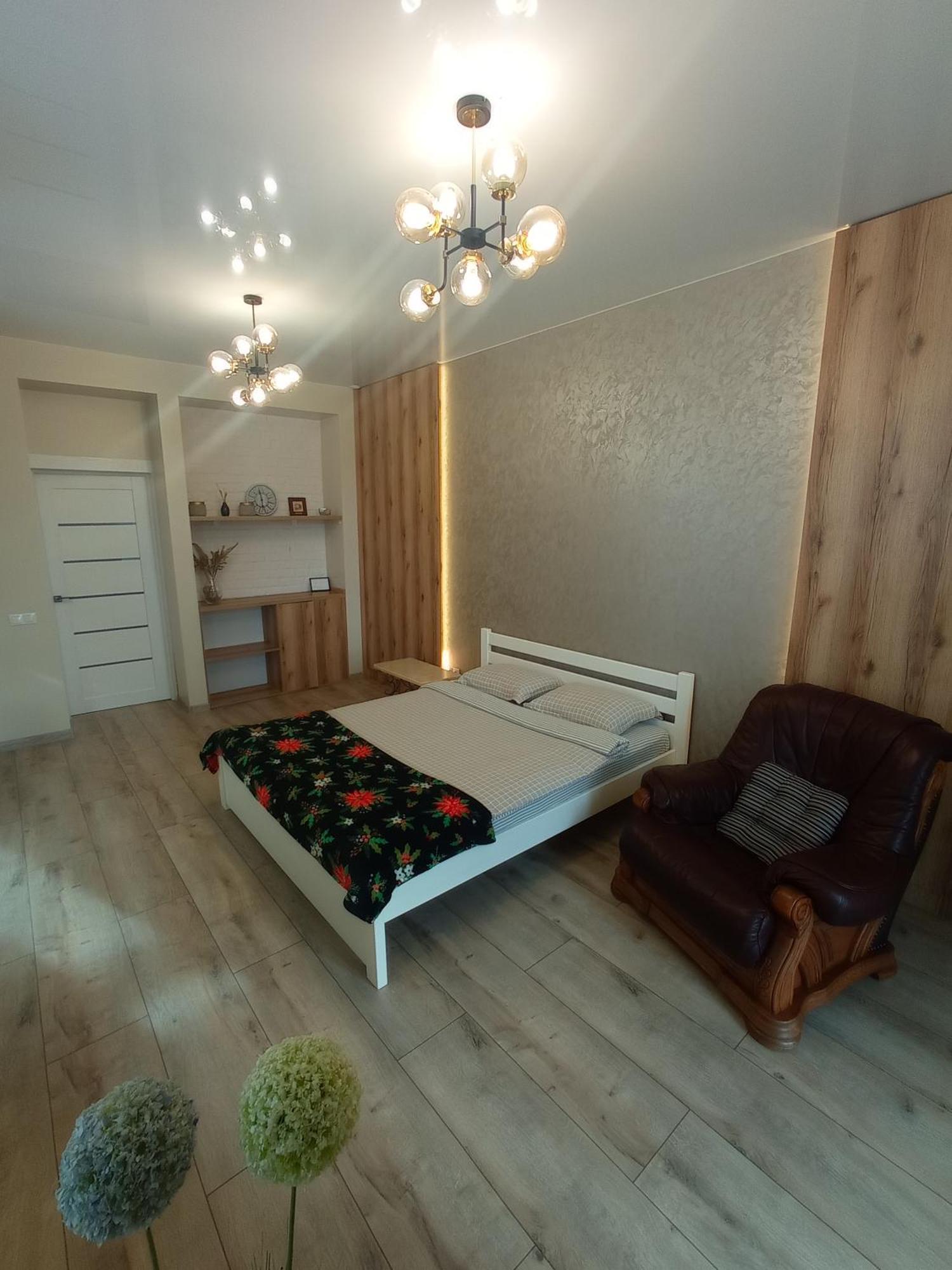 Vip Apartment У Центрі Міста, Новобуджк Театральний,Дуже Простора Rivne Extérieur photo