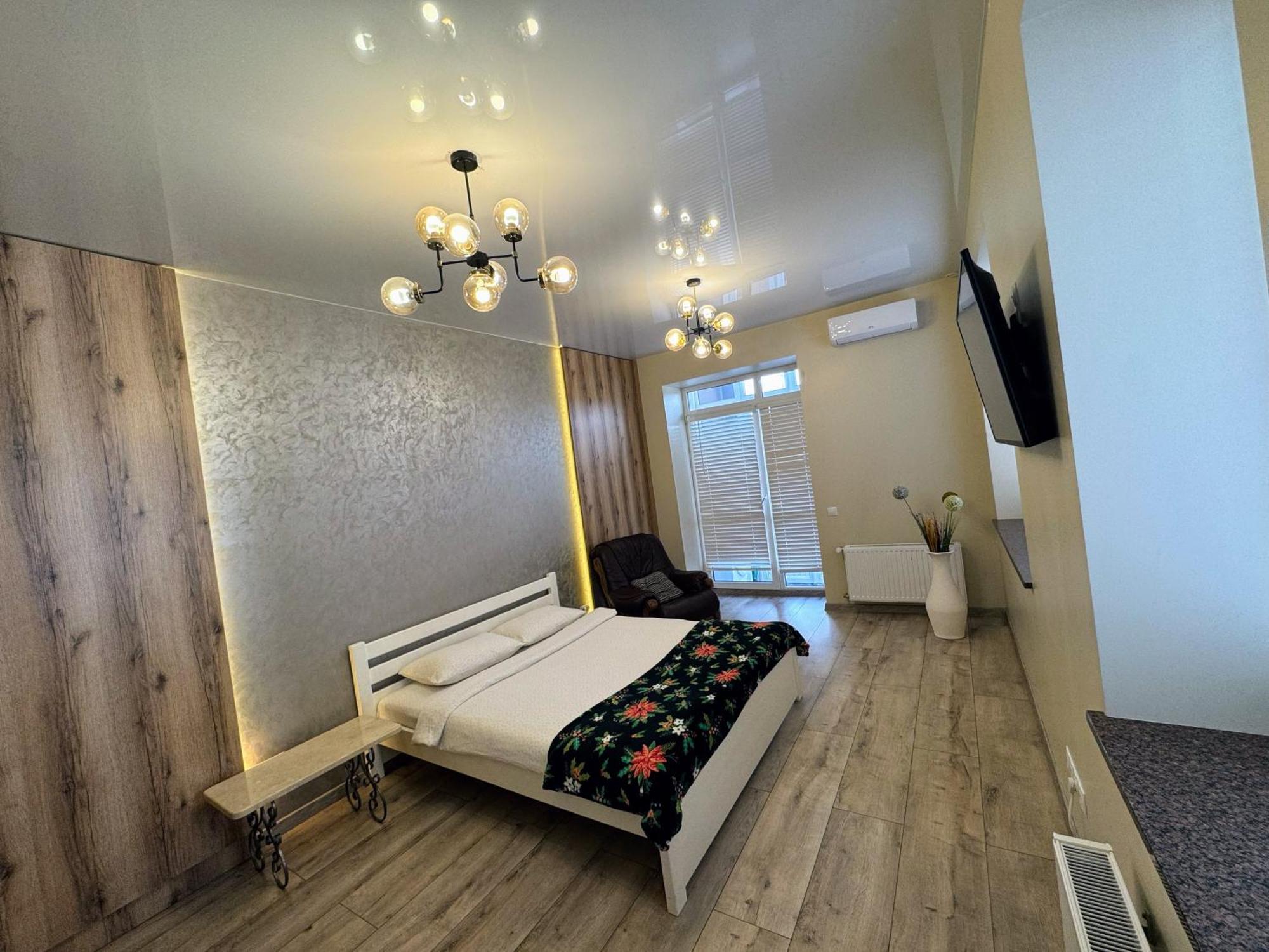 Vip Apartment У Центрі Міста, Новобуджк Театральний,Дуже Простора Rivne Extérieur photo